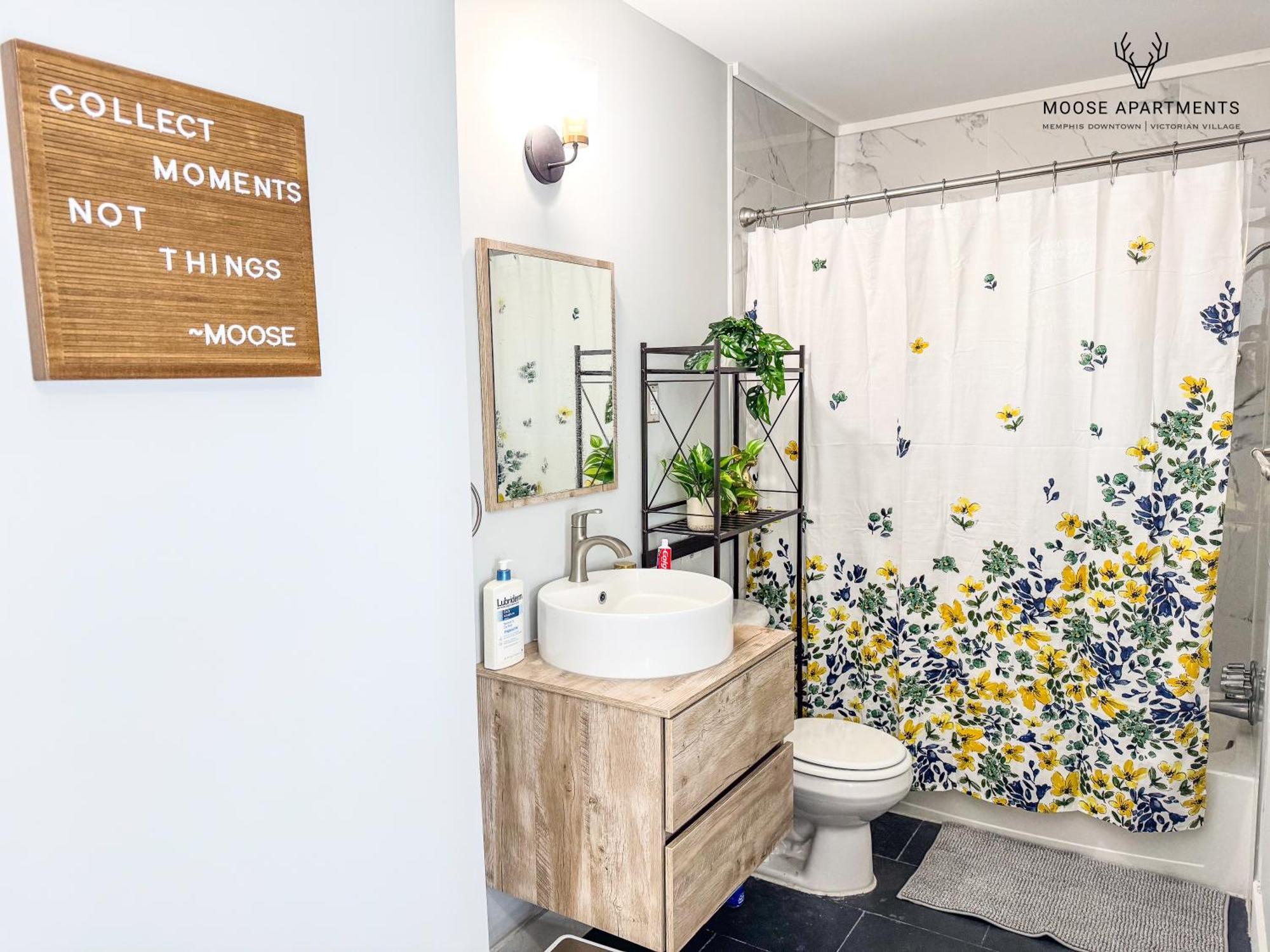 The Moose #12 - Brand New Modern Luxe Loft With Free Parking, King Bed & Fast Wifi Apartment Memphis Exterior photo